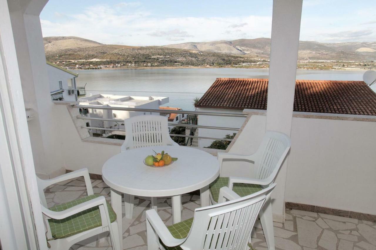 Apartments Maja - Sea View Trogir Exterior foto