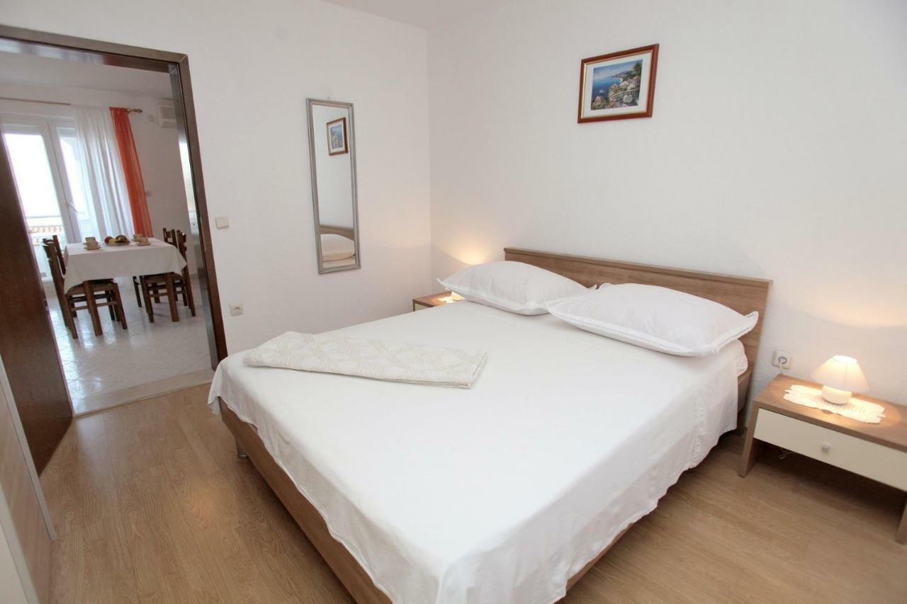 Apartments Maja - Sea View Trogir Exterior foto