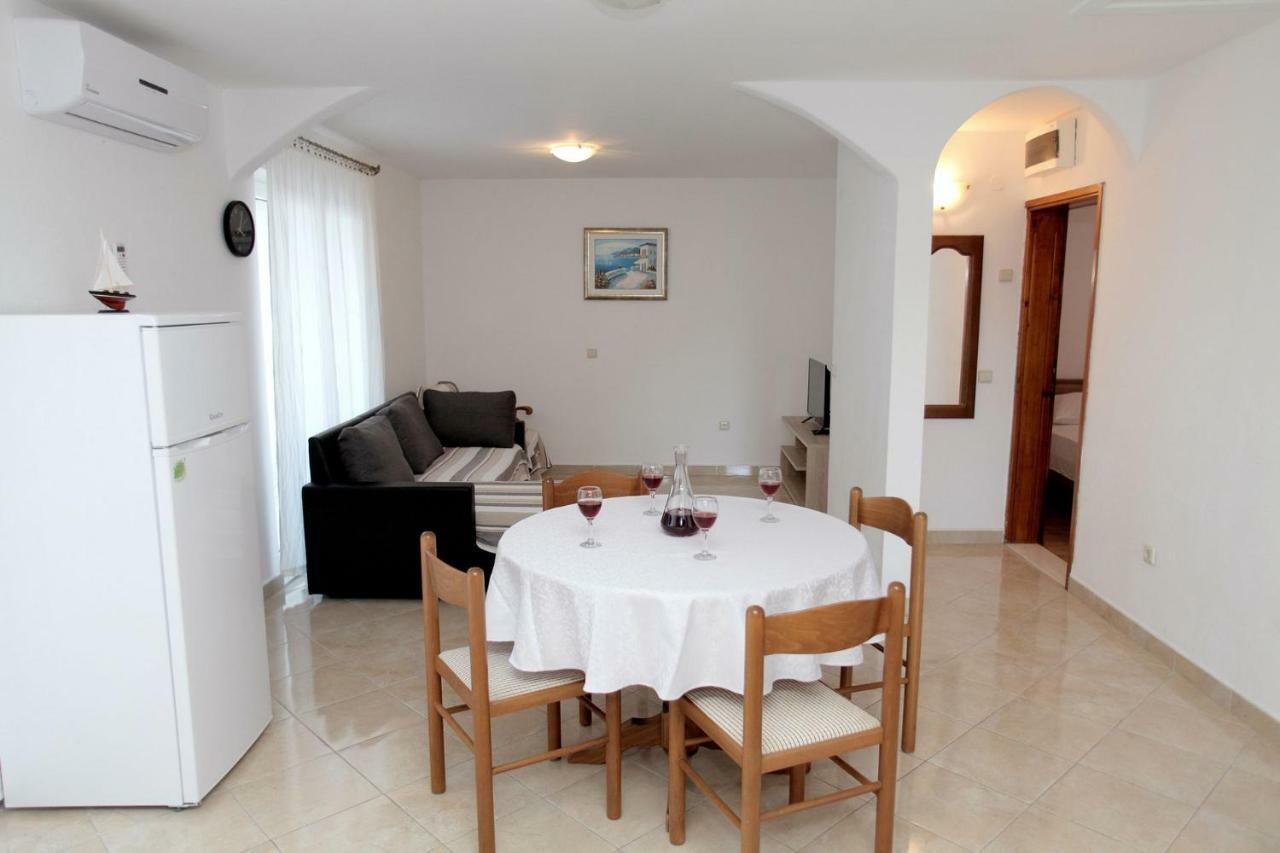 Apartments Maja - Sea View Trogir Exterior foto