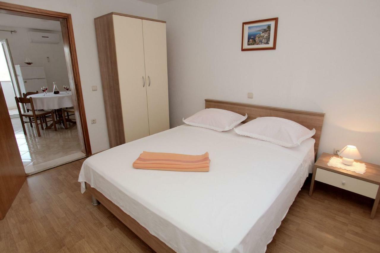 Apartments Maja - Sea View Trogir Exterior foto