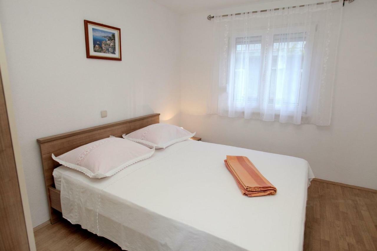 Apartments Maja - Sea View Trogir Exterior foto